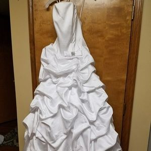 Wedding gown